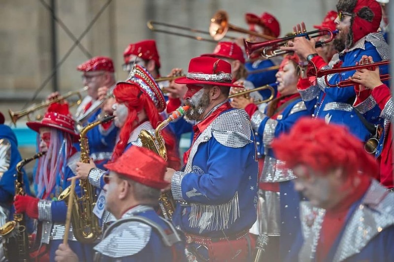 Other image for Band spreads joy for more than 20 years